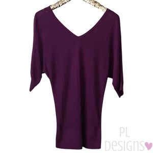 White House Black Market Magenta Button Back Pullover Sweater 3/4 Sleeves V-Neck